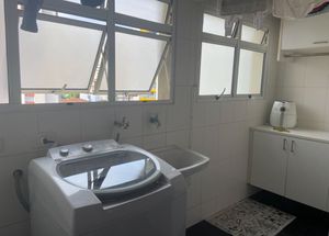 Image 9 - 893037
