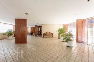 Image 25 - 893041