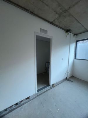 Image 3 - 893095