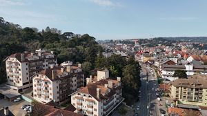Image 6 - 893098