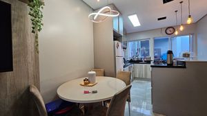 Image 7 - 893106
