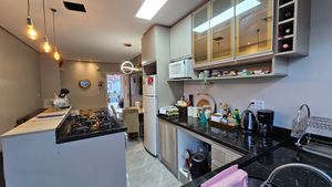 Image 1 - 893106