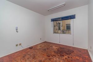 Image 3 - 893126