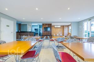 Image 33 - 893127