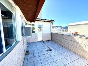 Image 7 - 893131