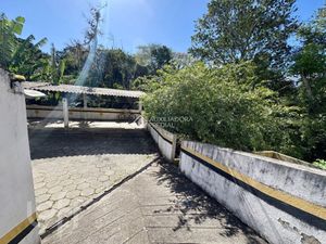 Image 26 - 893131