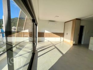 Image 3 - 893133