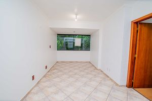 Image 1 - 893134