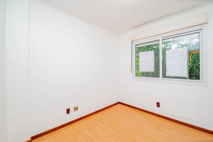 Image 19 - 893134