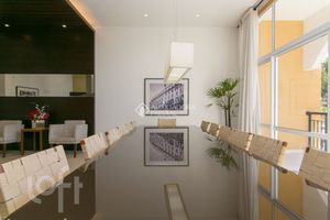Image 8 - 893142