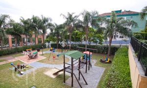 Image 13 - 893142