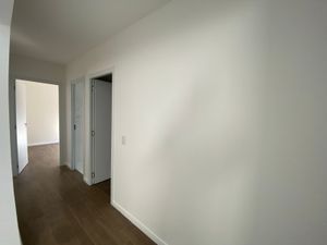 Image 13 - 893156
