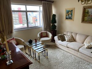 Image 1 - 893174