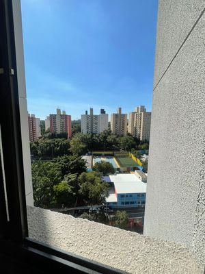 Image 10 - 893178