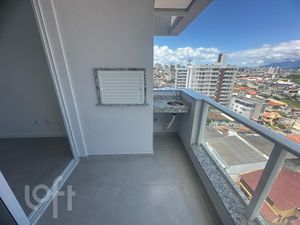 Image 19 - 893226
