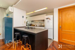 Image 7 - 893233