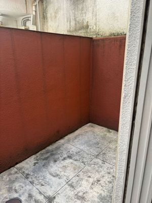 Image 11 - 893295