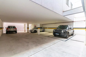 Image 7 - 893297