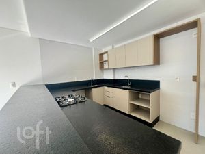 Image 4 - 893308