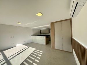 Image 3 - 893308