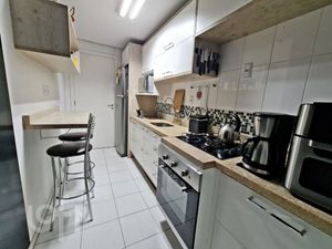 Image 6 - 893313