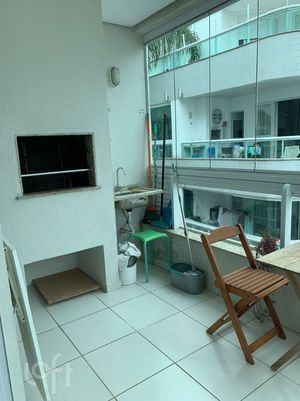 Image 9 - 893315