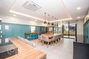 Image 43 - 893317
