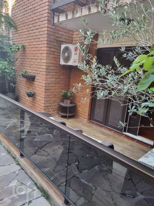 Image 7 - 893320