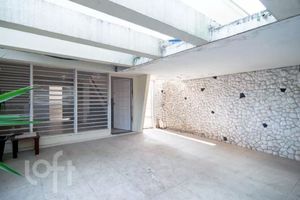 Image 34 - 893323