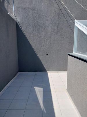Image 5 - 893325