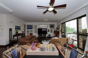 Image 3 - 893335
