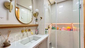 Image 8 - 893346