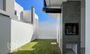 Image 29 - 893352