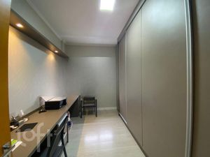 Image 3 - 893353