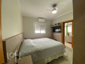 Image 9 - 893353