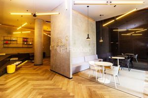 Image 8 - 893359
