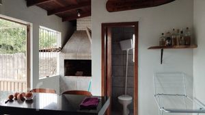 Image 11 - 893366