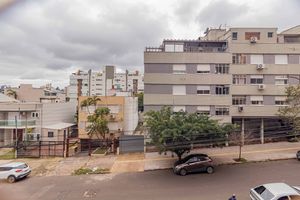 Image 15 - 893373