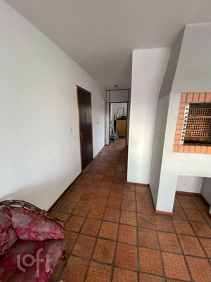 Image 11 - 893385