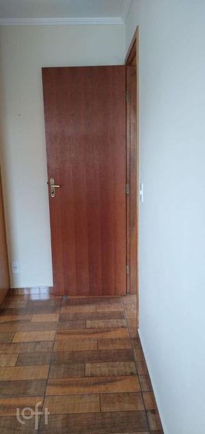 Image 1 - 893389