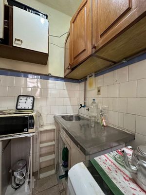 Image 15 - 893390