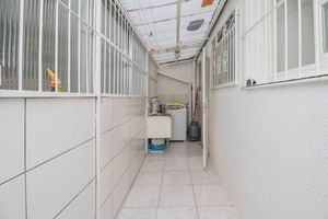 Image 16 - 893396