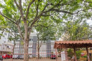 Image 17 - 893396