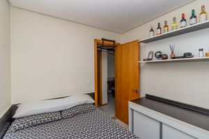 Image 14 - 893409
