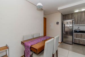 Image 24 - 893409