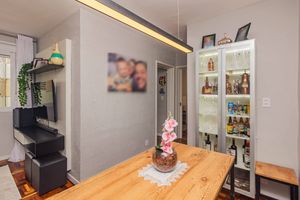 Image 8 - 893447