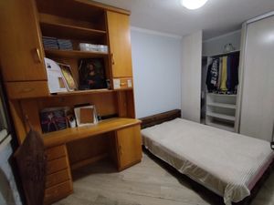 Image 4 - 893451