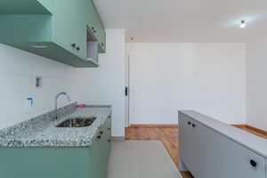 Image 11 - 893455