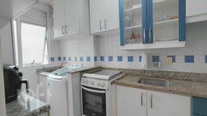Image 6 - 893468