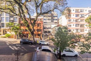 Image 6 - 893495